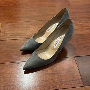 Manolo Blahnik BB 70 Gray Suede Stiletto Pumps 38.5